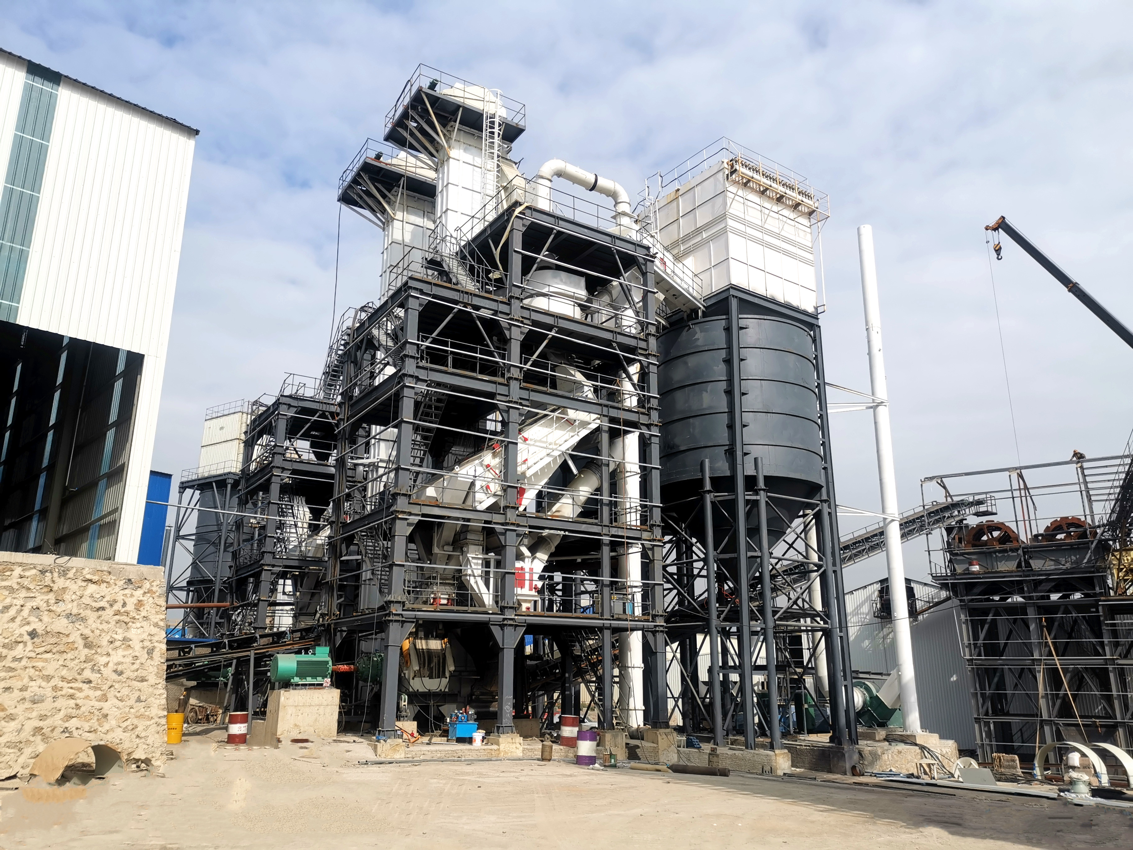 告别高耗低效！干法制砂楼工艺优势大揭秘，难怪成行业新宠